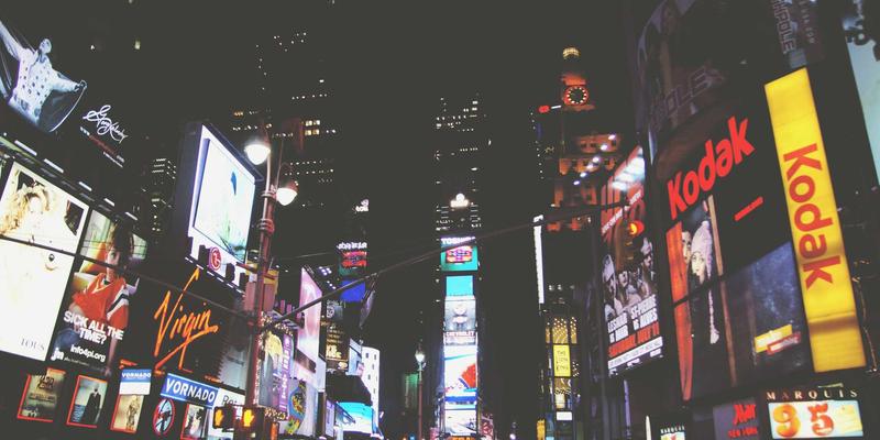 月饼定制：企业采购中秋礼品的战略价值与创新实践