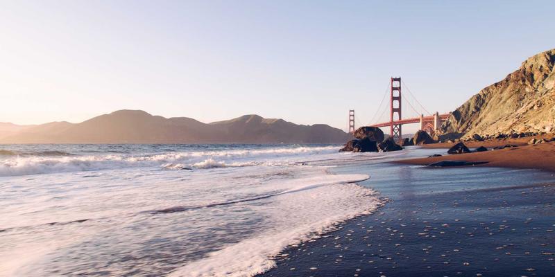 月饼定制入门指南：打造独一无二的中秋礼品，让心意与创意在礼盒中绽放