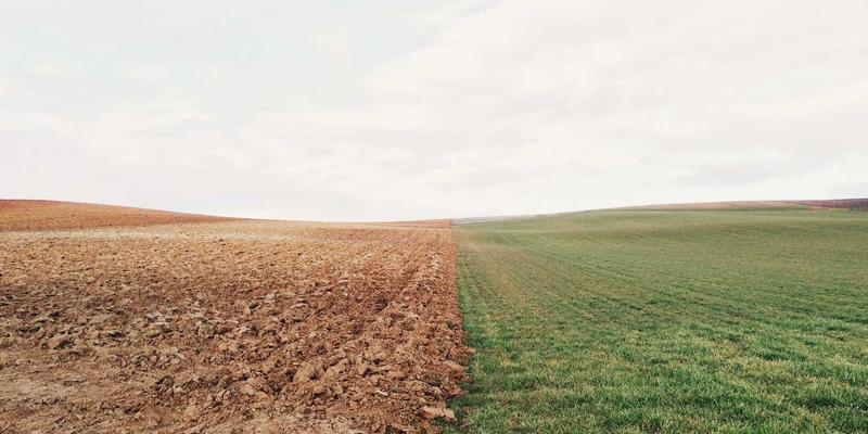 月饼定制包装新风尚：环保材料选择与可回收结构设计全指南